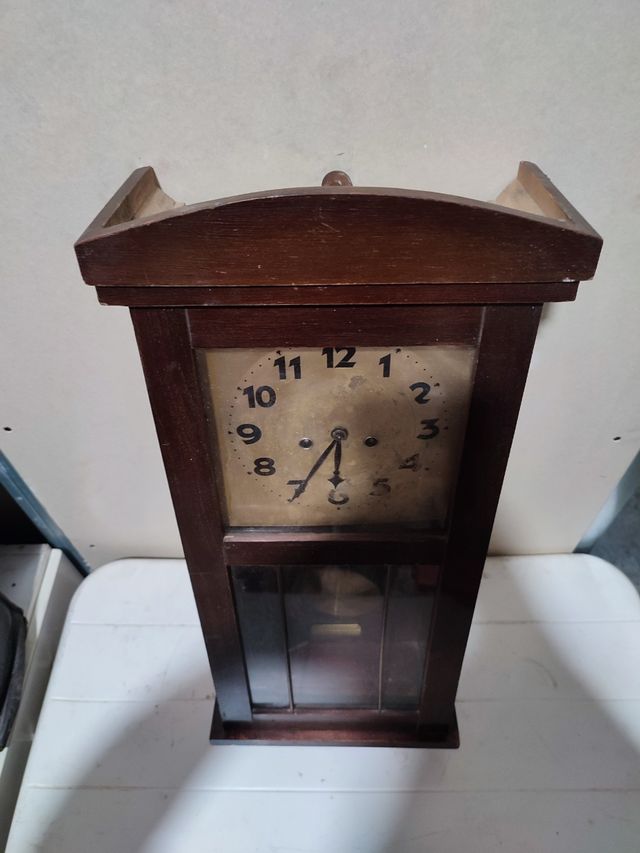 QUE OFRECES? reloj de péndulo