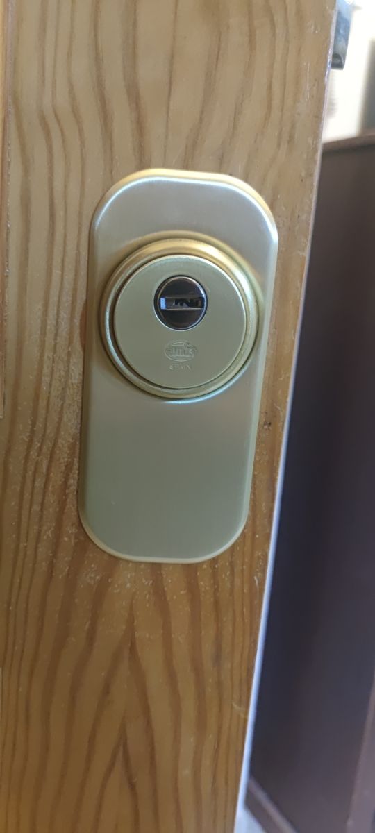 pack de seguridad placa y bombín más instalación