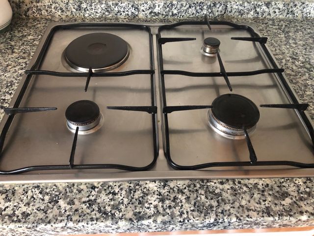 Cocina nueva de gas con horno Teka.Nuevo.