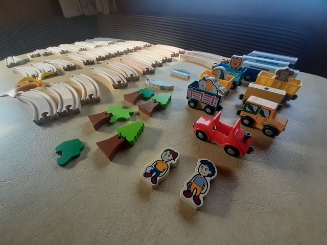lote circuito tren 30 vías madera + 10 trenes