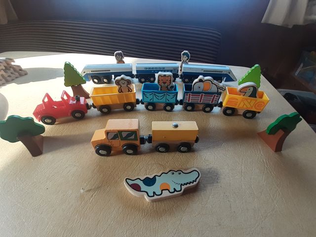 lote circuito tren 30 vías madera + 10 trenes