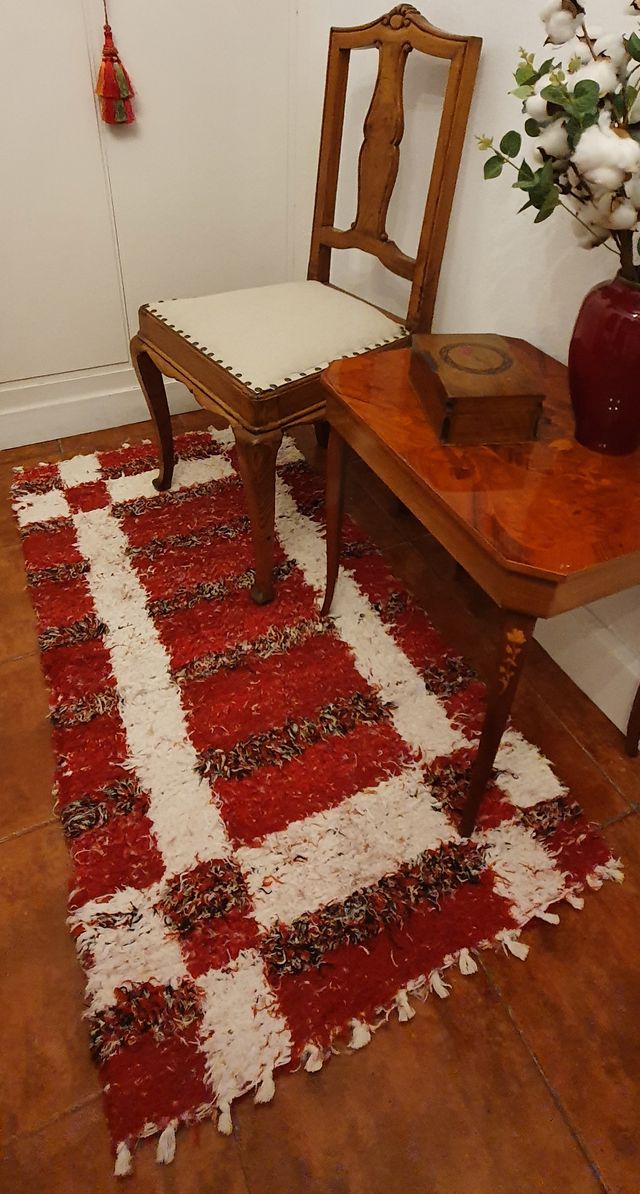 Tappeto reversibile fatto a mano