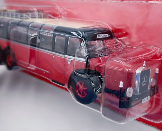 AUTOBÚS MERCEDES BENZ O 10000 1938 1/43 MUNICH
