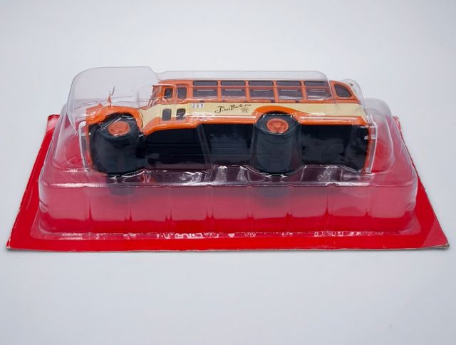 AUTOBÚS ISUZU BXD-30 1962 1/43 JAPÓN HACHETTE