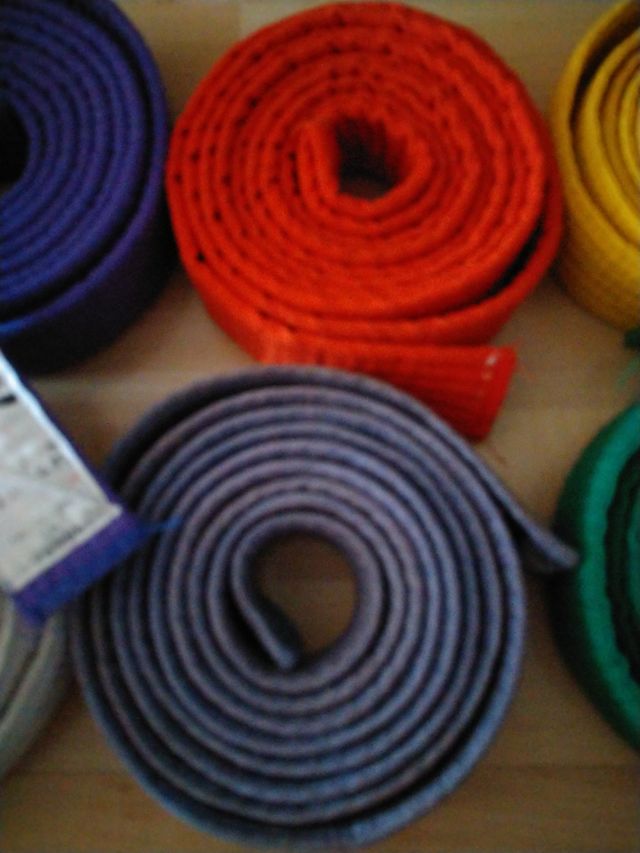 Cinturones de artes marciales 6 colores