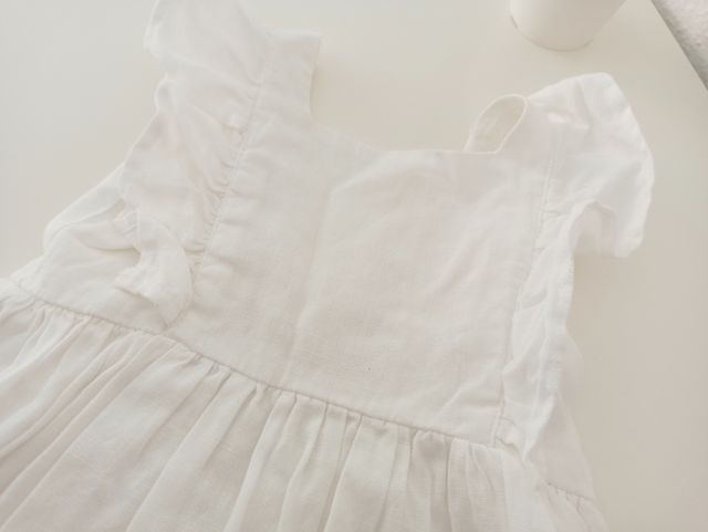 Vestido bebé talla 12 meses lino blanco