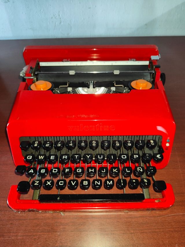 Máquina de escribir Olivetti Valentine