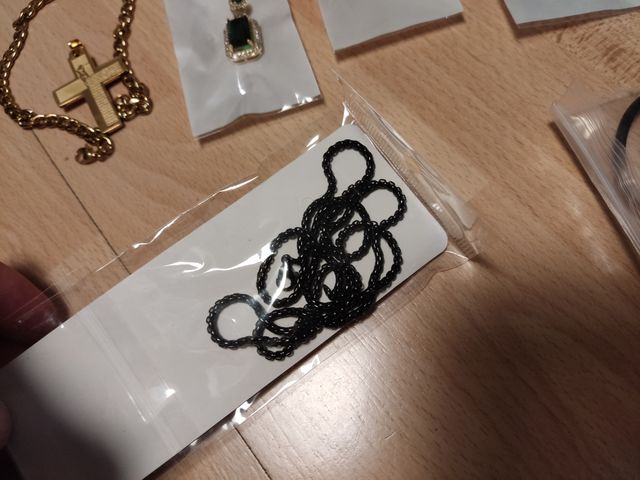 pack de 6 colgantes nuevos y 3 pulseras nuevas