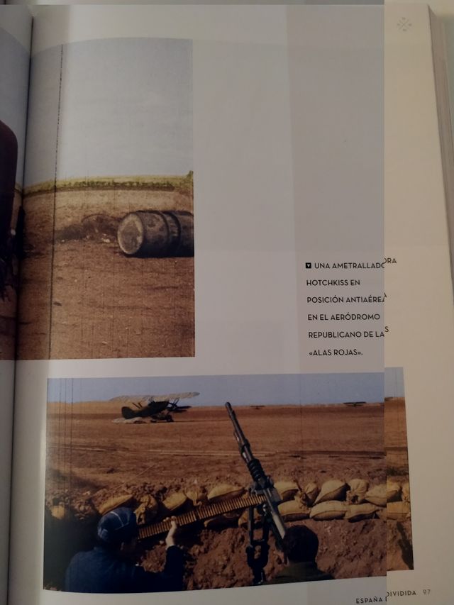 Nuovo libro Divided Spain