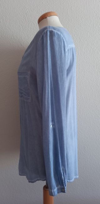 camisa de mangas largas celeste en degrade.talla L