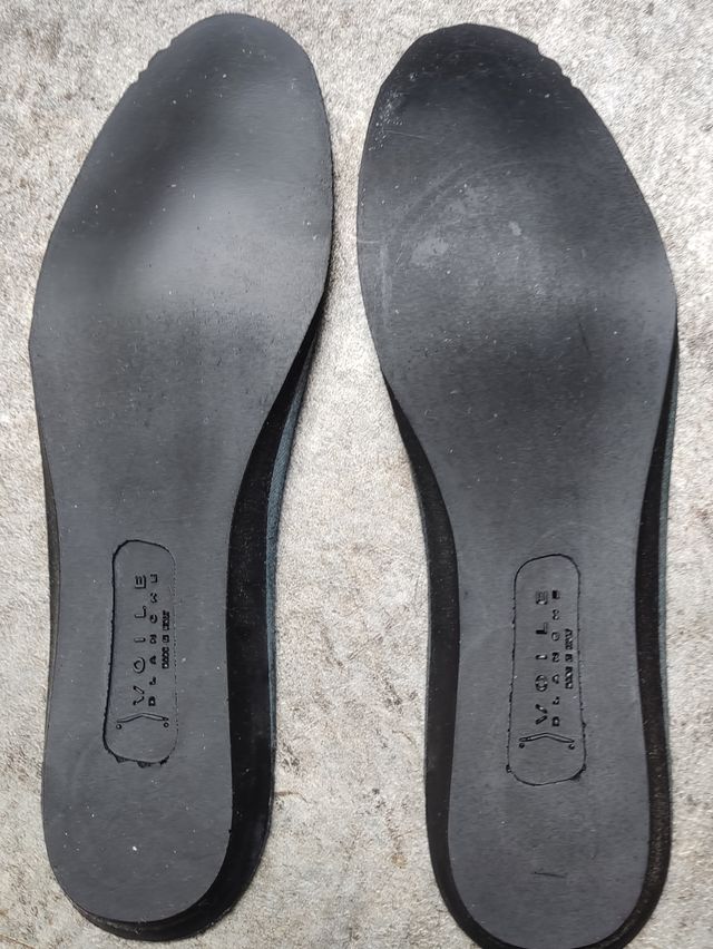 Zapato piel tacón bajo