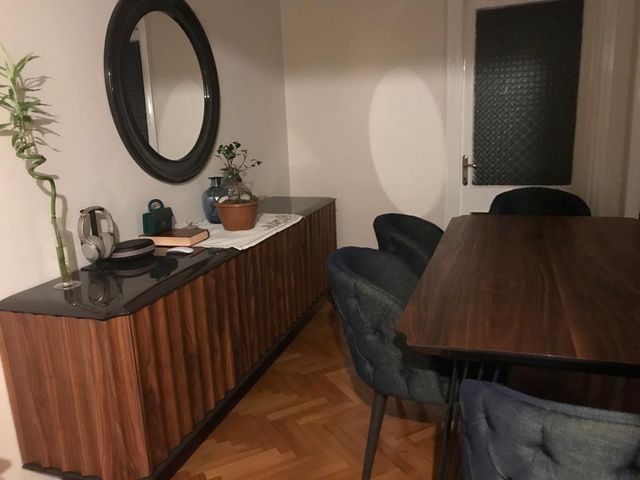 Sideboard buffet (Size 19x230)