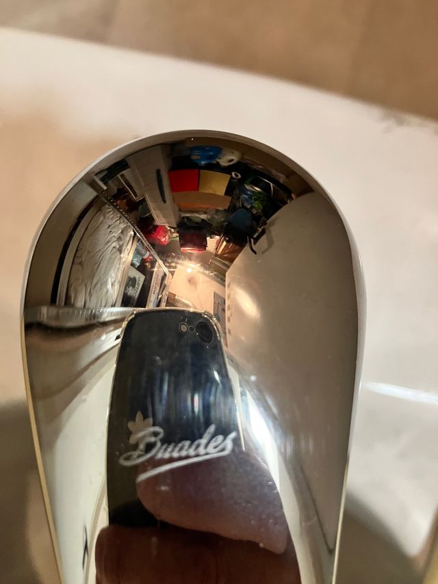 Bidé marca Sangrá completo con grifo y latiguillos