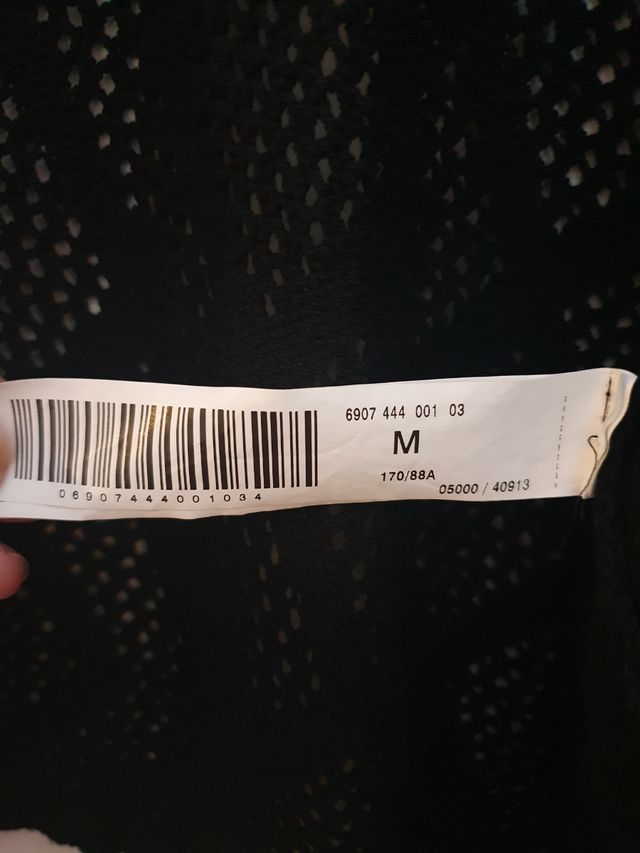 Chaleco negro calado