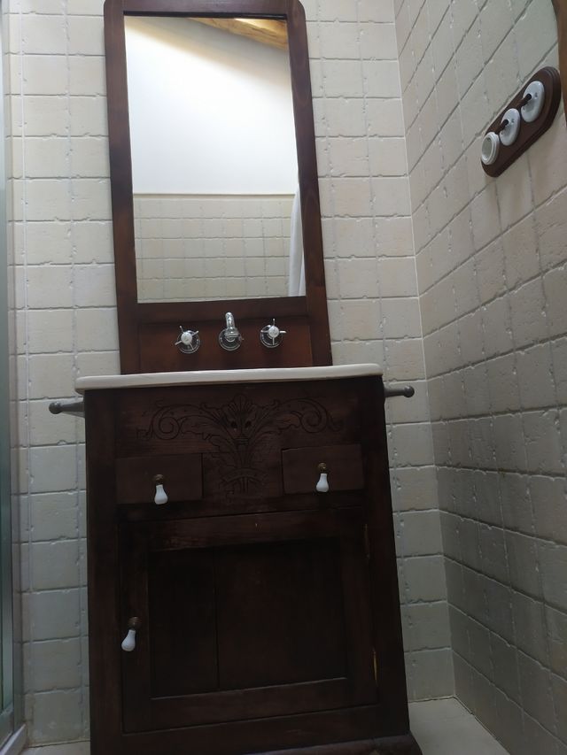 mueble lavabo antiguo