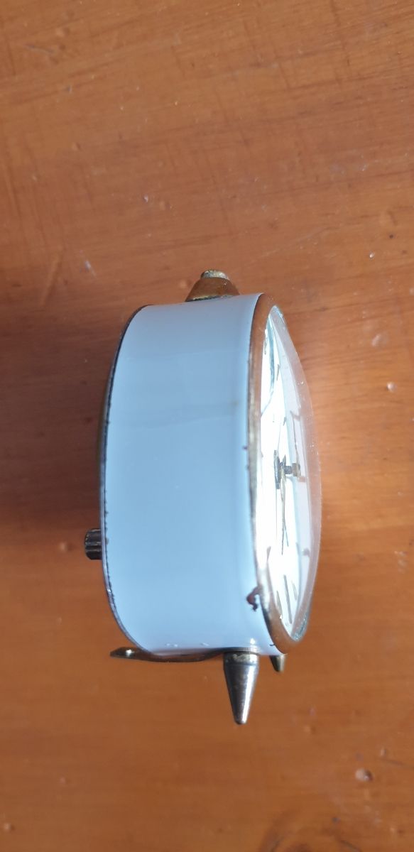 Reloj despertador Emes