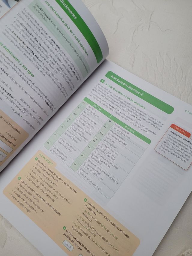 Lengua y Literatura Castellana 3º ESO  Santillana