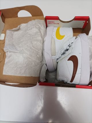 zapatillas NIKE BLAZER MID 77 TD talla 19.5 eur 