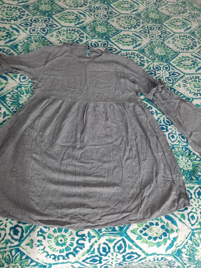 vestido pull&bar t/L 3€