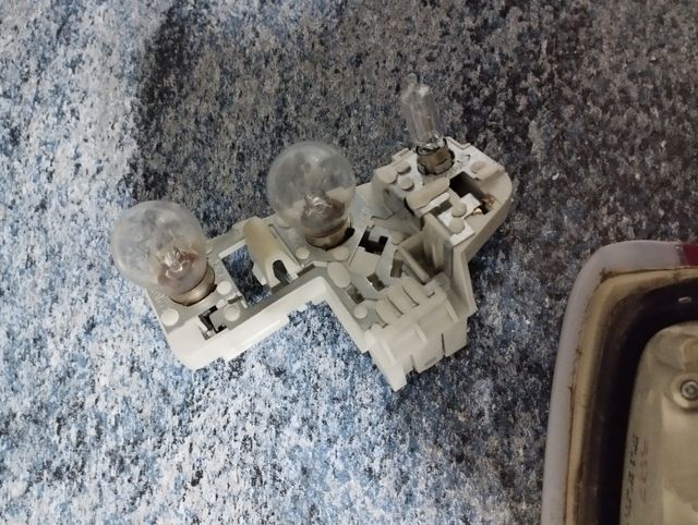 PILOTO TRASERO DERECHO MALETERO BMW SERIE 3