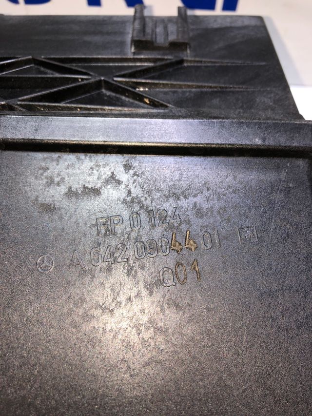 183/CAJA FILTRO MERCEDES CLASE E (W212)