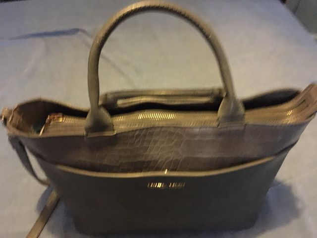 BOLSO MEDIANO EN GRIS DE MONICA MOON