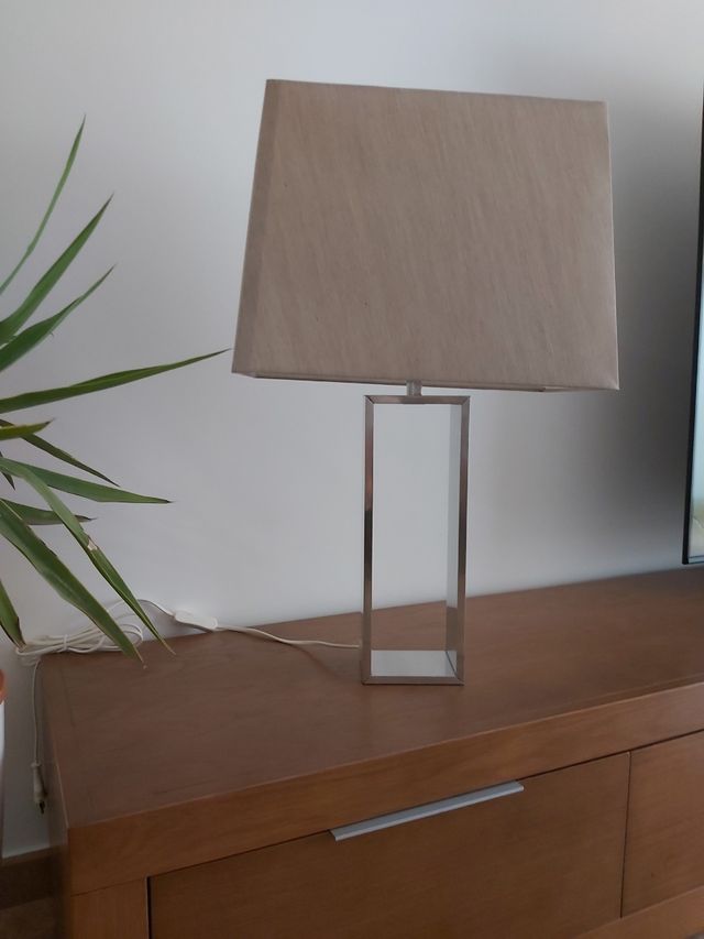 Lámpara de sobremesa