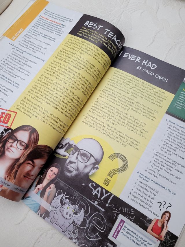 Living English 1 Student's Book Bachillerato