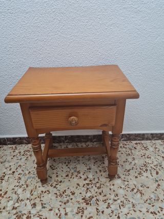 cabecero 135 con mesita de noche