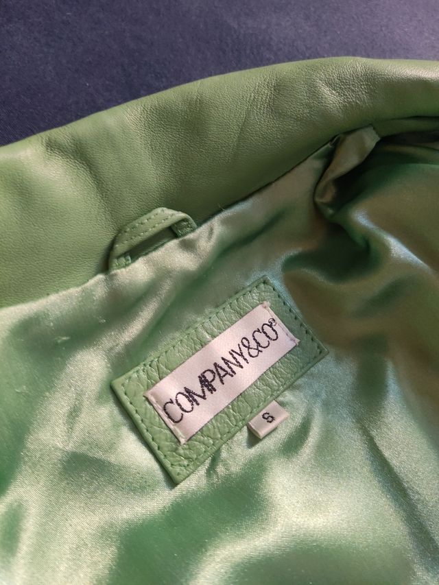 Blazer de piel verde claro