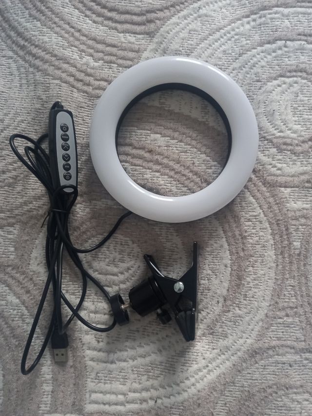 Aro de luz para ordenador.