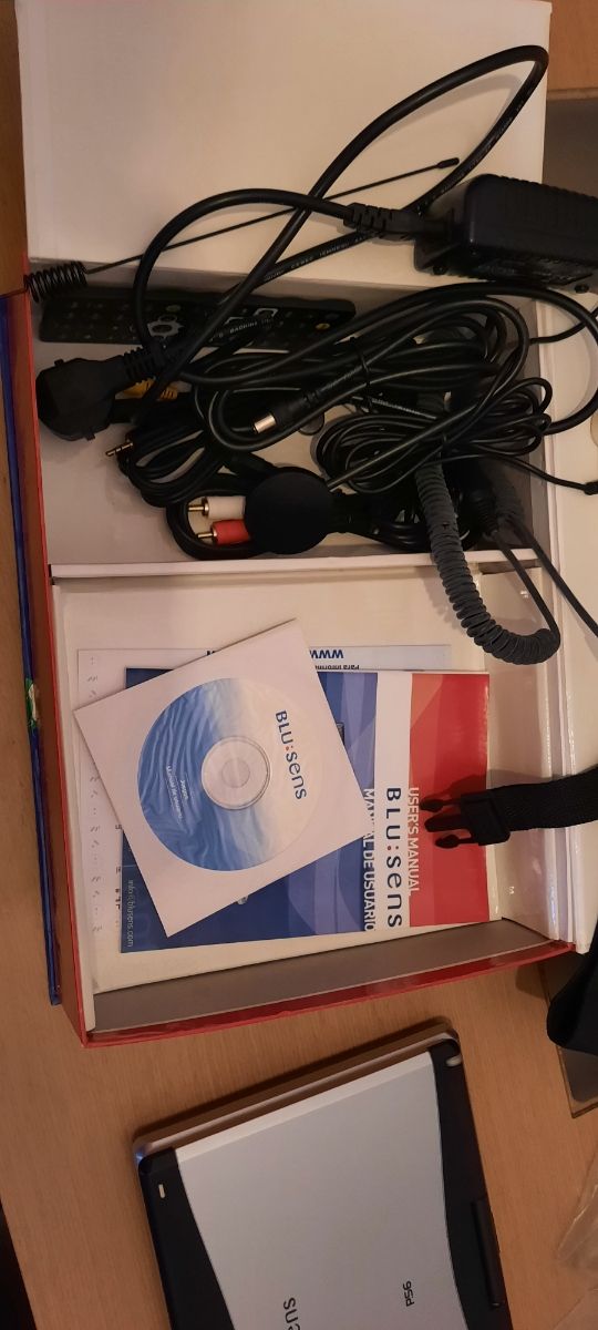 Dvd portátil blusens,pantalla tft 9"