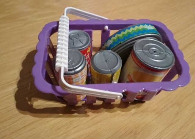 3 cestas de la compra.