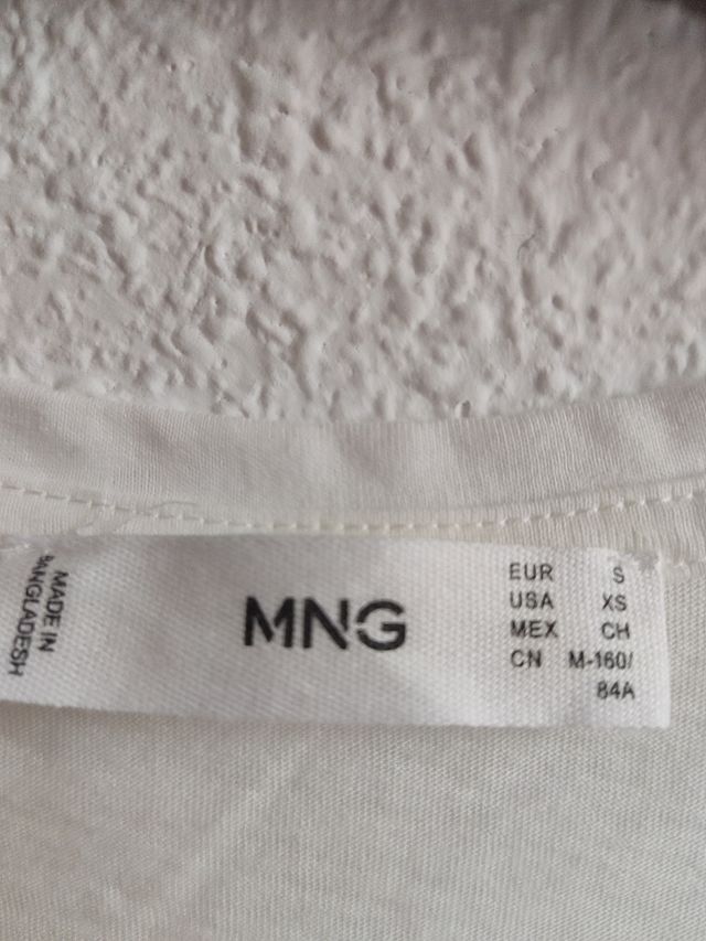 Camiseta volante crudo