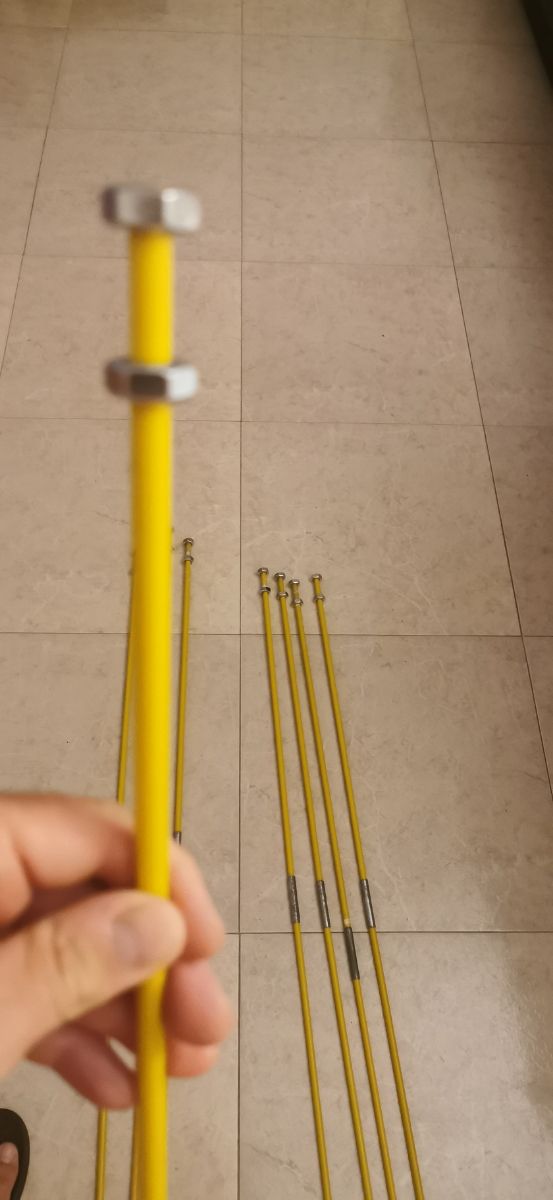 Bastoncini in fibra di uccelli rossi