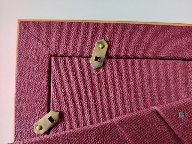 Portafoto in legno arancione con foglia autunnale