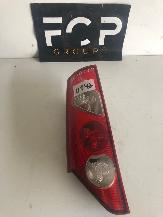 Piloto trasero izquierdo Renault Kangoo 8200419941