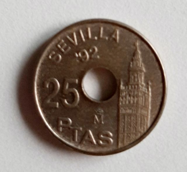 Monedas de 25 pesetas con agujero. 1991-1998
