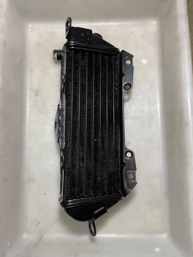 Radiador izquierdo Kawasaki KDX 250 91 39061-1127