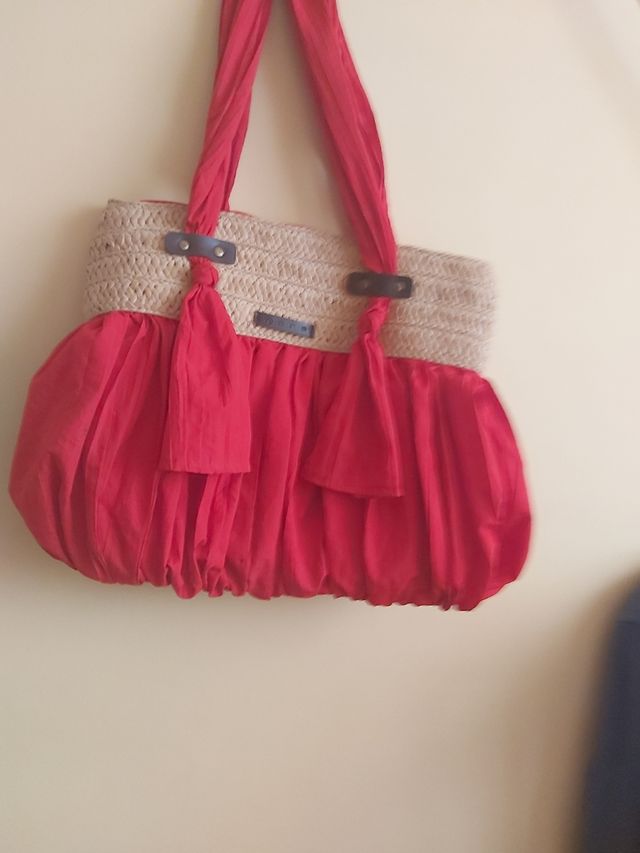 bolsa de tecido vermelho