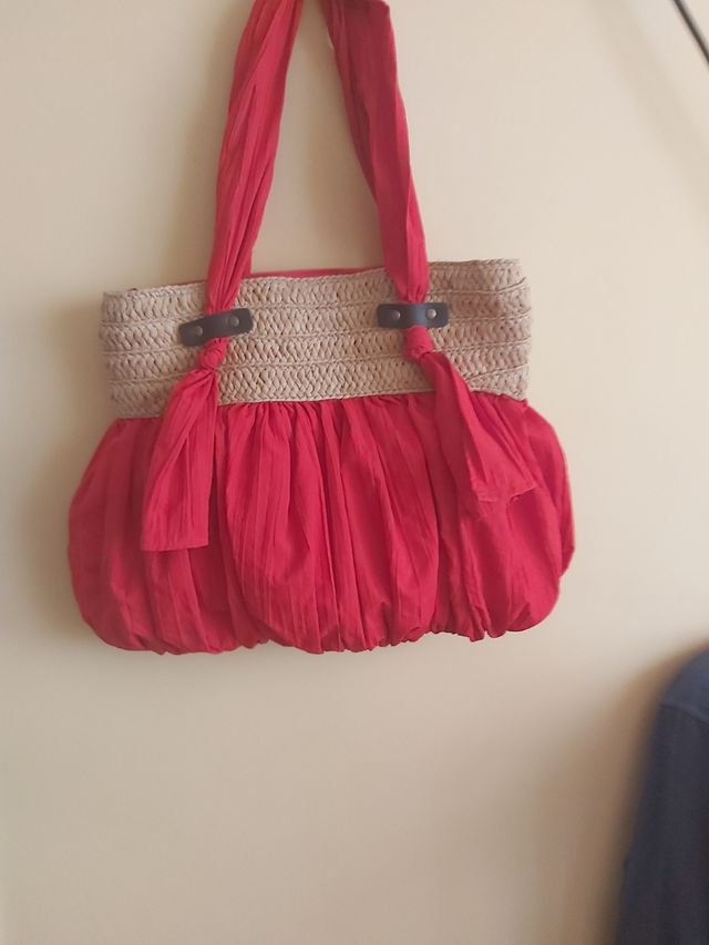 bolsa de tecido vermelho