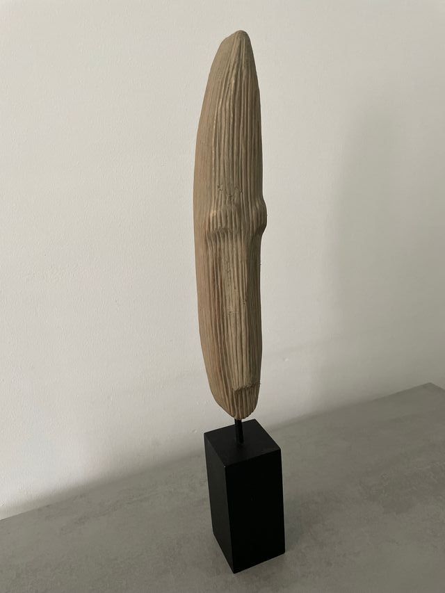 Adorno de madera para interiores