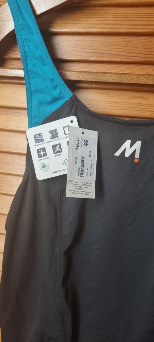 Bañador gris sin estrenar de deporte, talla 46