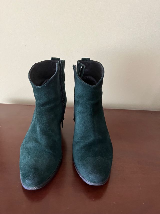 Botin verde botella ante