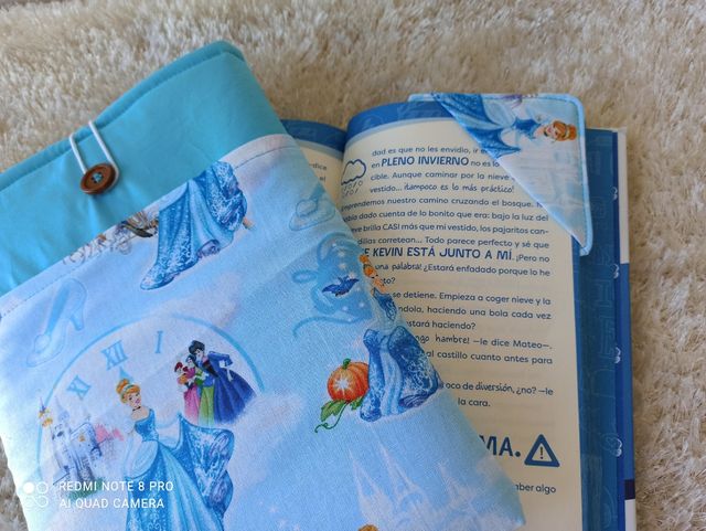 Cenicienta (funda literaria y tablets)