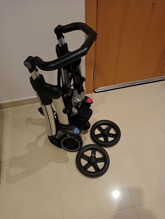 Sedia Bebeconfort Elea + accessori