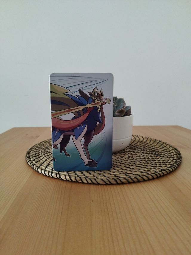 Caja Metálica Pokémon Espada