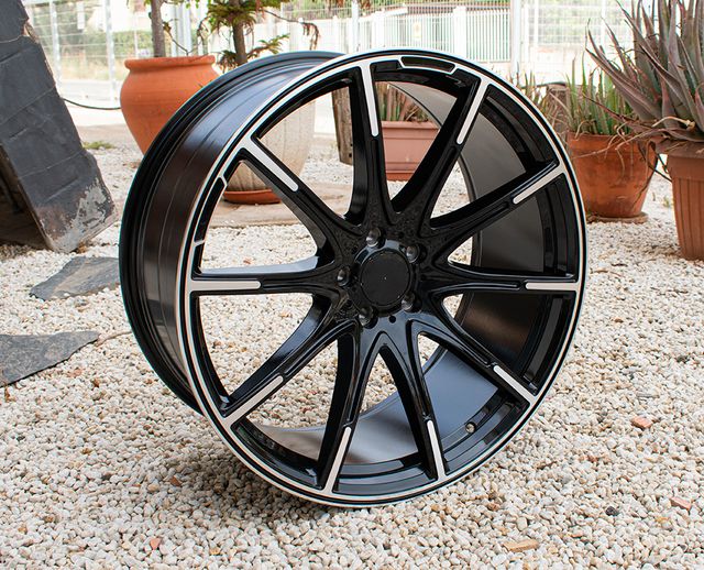 Juego de llantas en 22" para Mercedes