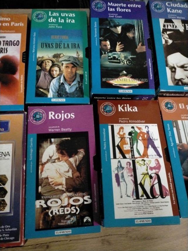 LOTE 25 CINTAS VHS ORIGINALES.