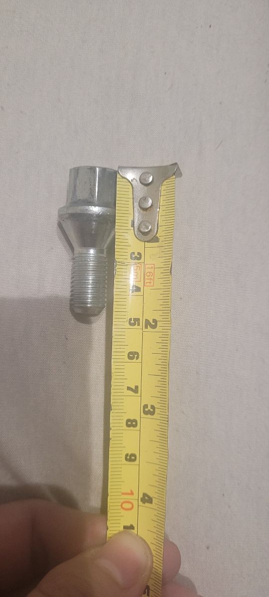 Tornillos para llantas 10.9